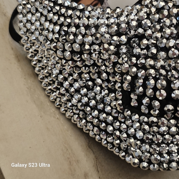 NWOT Crystal Embellished Half Skull Mask - Picture 3 of 8